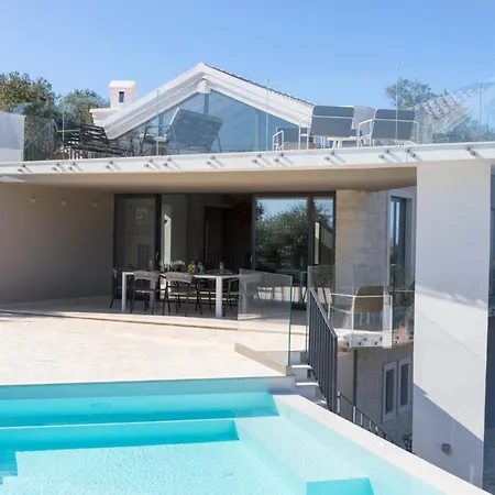 Artemis * Agios Stefanos Kassiopi